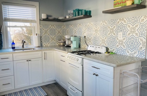 Ortley Beach Cottage | OCEAN BLOCK SEASIDE PARK! Book for 2026! Dog friendly!