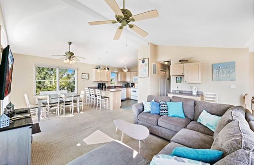 Barnegat Light House | Ocean block single family in Barnegat Light with views of Old Barney