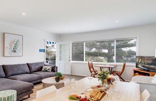 Currarong Apartment | Ocean Blue Apartment Three