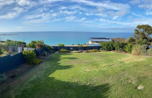 Penneshaw House | Ocean Blue KI. Absolute ocean front, free WiFi