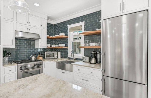 Seaside House | Ocean Blue - New Luxury Cottage in SEASIDE FL