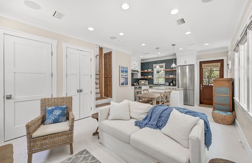 Seaside House | Ocean Blue - New Luxury Cottage in SEASIDE FL