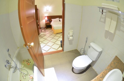 Ngwe Saung Hotel | Ocean Blue Ngwe Saung Beach Hotel