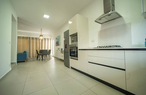 Flic-en-Flac Villa | Ocean Blue Villa with private pool at Flic-en-Flac