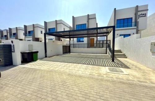 Al-Fujairah Villa | Ocean Breeze ALMARSA 3BR VILLA for Family and Friends