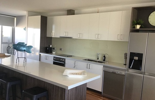 Portland Apartment | Ocean Breeze Apartment Portland