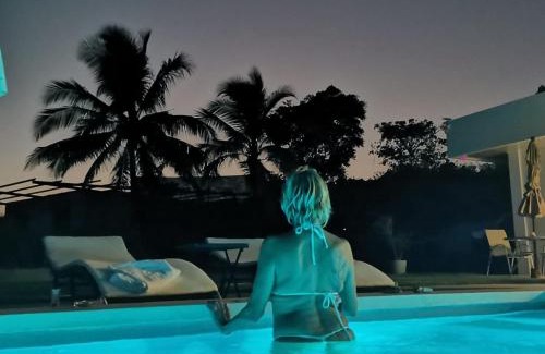 Punta Mala Bed & Breakfast | Ocean Breeze Cove - Luxury Retreat
