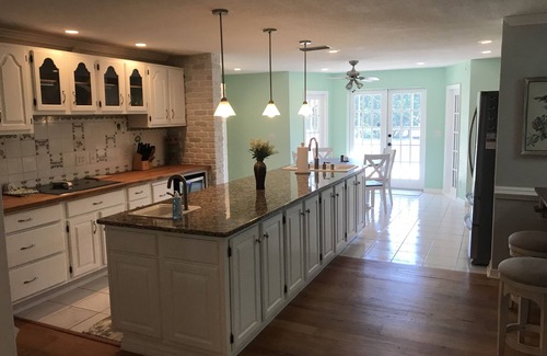 Ormond Beach Plaza House | OCEAN BREEZE IS A LUXURY GETAWAY THAT HAS IT ALL