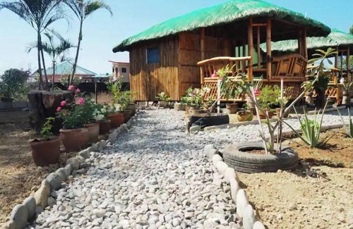 Bacnotan Cottage | Ocean Breeze - Local Cottage