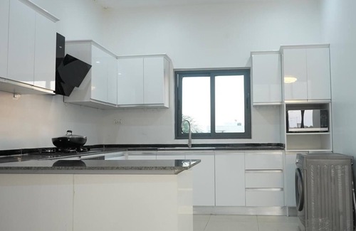 Kerr Serign Apartment | Ocean Breeze Luxury Apartments