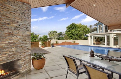 Wamberal House | OCEAN BREEZE | Pool, Tennis Court | Accom Holidays