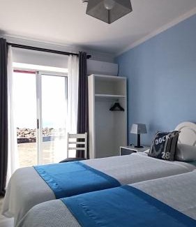 Madalena Bed & Breakfast | Ocean Breeze