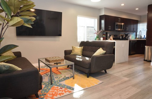 Ocean Beach House | Ocean Breeze Retreat: 2BR/2BA Oasis with Rooftop