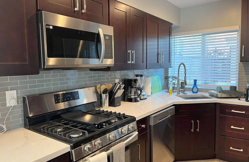 Ocean Beach House | Ocean Breeze Retreat: 2BR/2BA Oasis with Rooftop