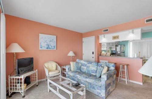 North Carolina Coast Apartment | Ocean Breeze - Stunning Views - Oceanfront - 3rd floor - You deserve a beach vacation! condo