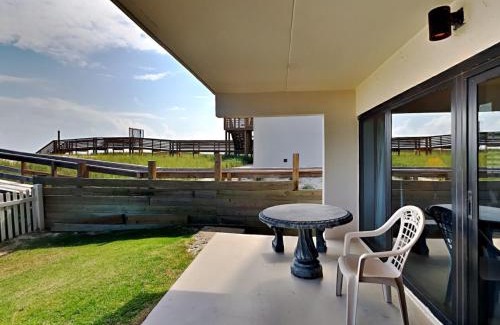 Ono Island Apartment | Ocean Breeze West #106