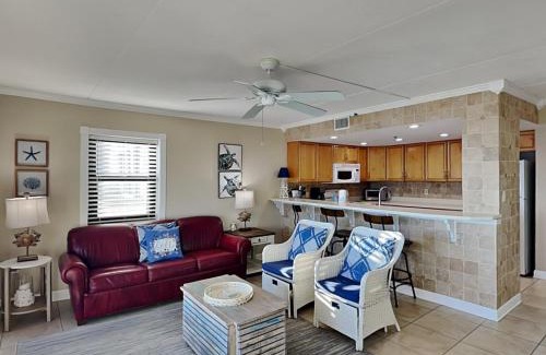 Ono Island Apartment | Ocean Breeze West 306