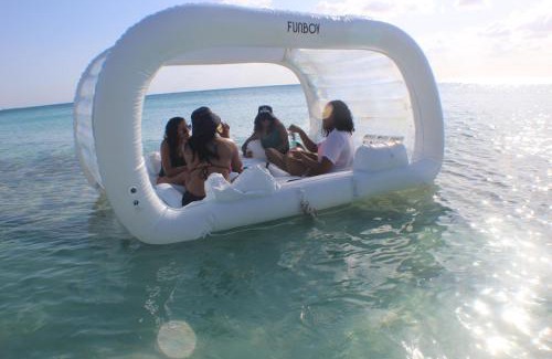 Seven Mile Beach Other | Ocean cabana inflatable 90 minutes rental