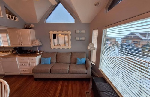 Smith River Cabin | Ocean Cabin 23 is a cozy seaside bungalow with loft, limited ocean views, and private beach. Hot tub temporarily unavailable