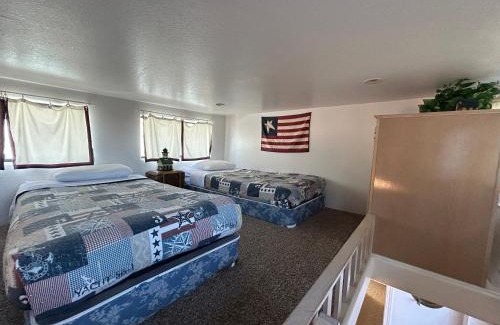 Smith River House | Ocean Cabin 28 W Jacuzzi With Private Beach