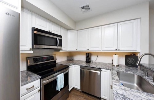 Gold Coast Condo | Ocean City, NJ Condo steps from Beach, Park & Restaurants