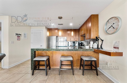 Biloxi Condo | Ocean Club 401 Enjoy panoramic views of the Gulf!