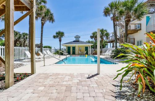 New Smyrna Beach Apartment | Ocean Club At Turtlemound 107 - 2 Bedroom 1 Bath