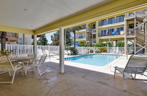 New Smyrna Beach Apartment | Ocean Club At Turtlemound 107 - 2 Bedroom 1 Bath