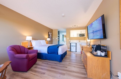 Regional District of Nanaimo Hotel | Ocean Crest Motel