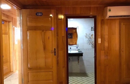 Cat Hai Boat Rental | Ocean Cruise