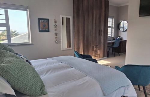 Manaba Beach House | Ocean Days
