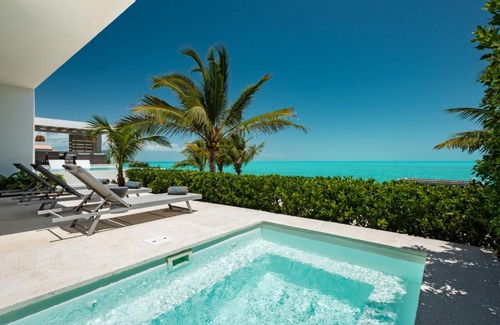 Leeward Settlement Villa | Ocean Dream 5 BR Villa Aqua