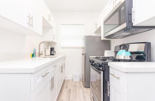 South Beach Apartment | Ocean Drive Deco Apt w/2 Queen Beds, Steps 2 Beach