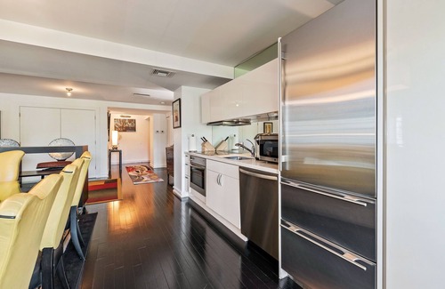 South Beach Condo | Ocean Drive, Spectacular Beach Views, Amazing furnishings, Walk to Everything!