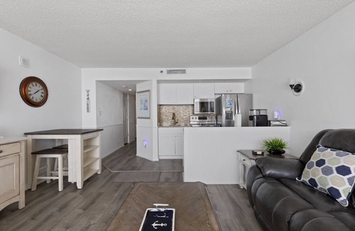 Myrtle Beach Condo | Ocean Forest Plaza Luxury Getaway