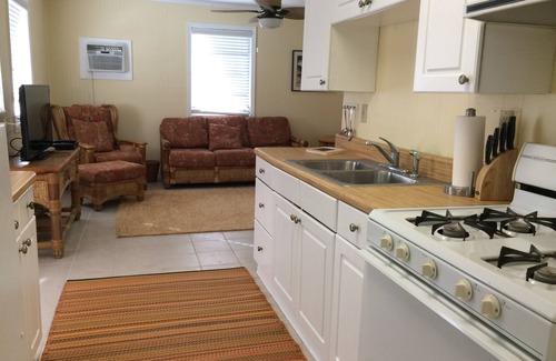 Little Torch Key Cottage | Ocean Front Access - just 30 miles to Key West