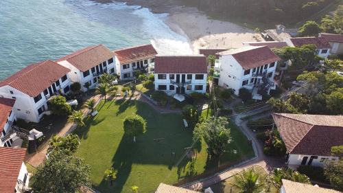 Caravelas Apartment | Ocean Front Apartment in Buzios Praia Caravelas