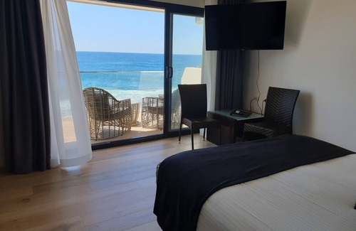 The Entrance Hotel | Ocean Front at The Entrance