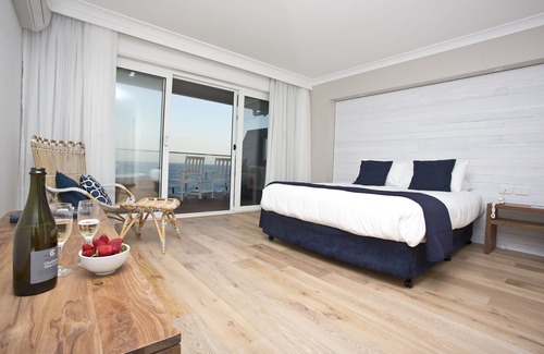 The Entrance Hotel | Ocean Front at The Entrance