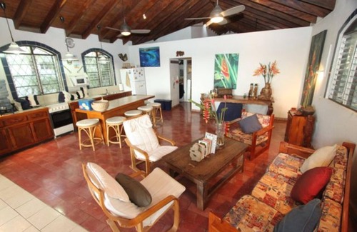 Rio Seco House | OCEAN FRONT BEACH HOME SLEEPS 4-SURF VIEW AND MONKEYS IN THE TREES