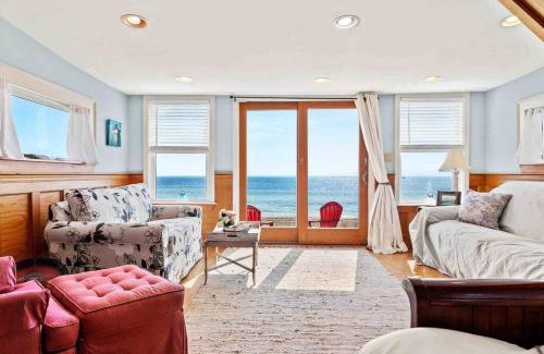 Salisbury House | Ocean front Beach House