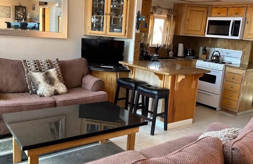 Smith River Apartment | Ocean Front Cabin 17 Jacuzzi Remarkable Views