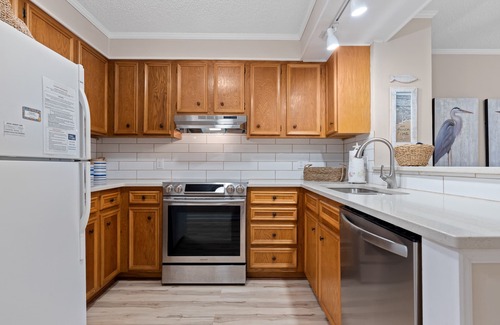 Atlantic Beach Condo | OCEAN FRONT COMPLEX GREAT FOR FAMILIES AND A SHORT WALK TO THE BEACH!