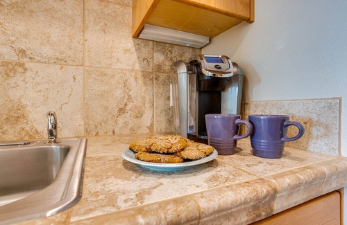 Depoe Bay Condo | Ocean Front Condo! Spectacular Ocean Views! Walk to Everything!