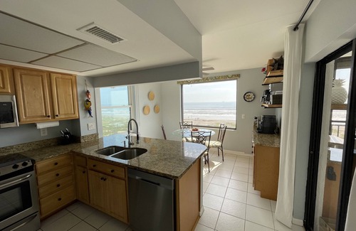 Cocoa Beach Condo | OCEAN FRONT,CORNER UNIT, TOP FLOOR 2 BEDROOM/2 BATHS