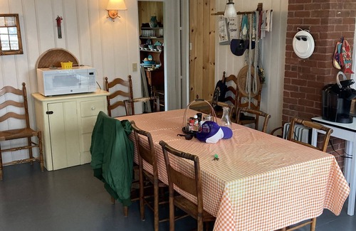 Capitol Island Cottage | Ocean front cottage on a drive-on island in Boothbay Harbor, Maine