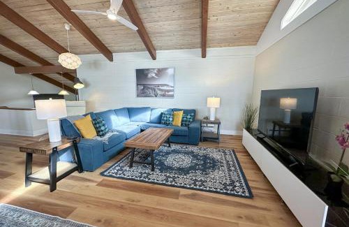 Yachats House | Ocean Front, Eagle at the Oregon House, Stairs to the Beach!