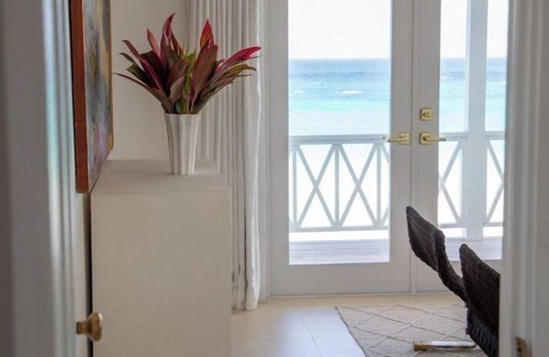 Dunmore Town House | Ocean Front Exquisite Home, Harbour Island, Bahamas, Daily Butler & Housekeeper