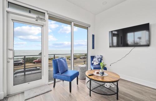 Flagler Beach Apartment | Ocean Front Flagler Beach Sleeps 5 people