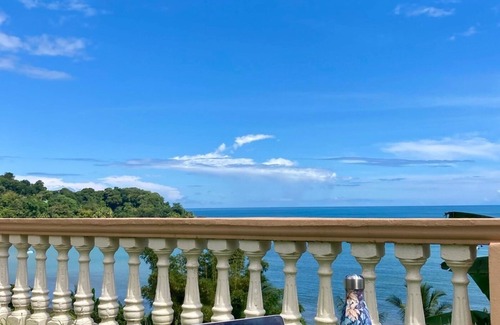 Drake Bay House | Ocean Front Home Amazing View Air ConditioningLaugh Play Relax at Binya House